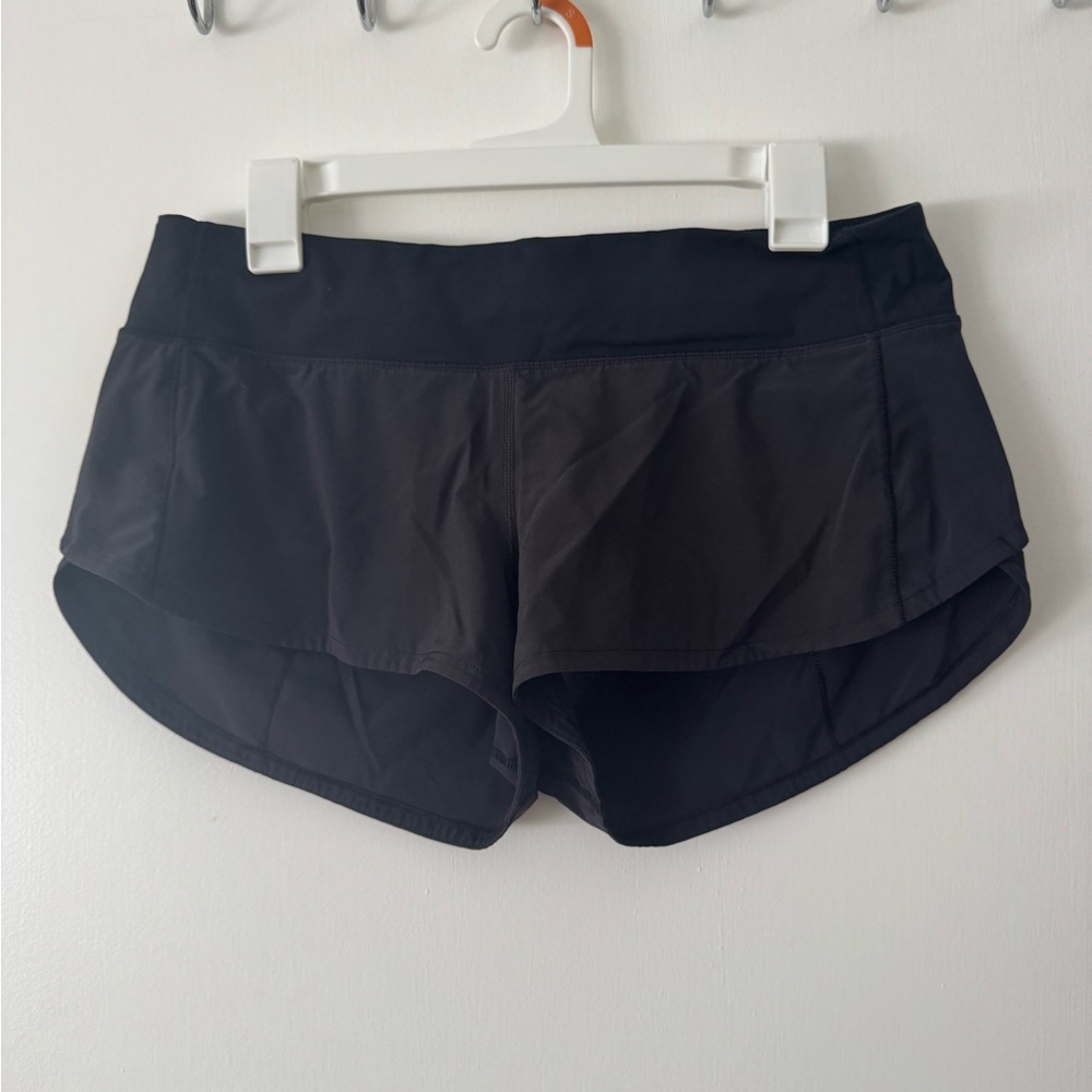 Lululemon Speed Up 2.5” shorts